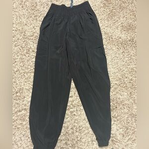 Vuori villa Women's Jogger Pants